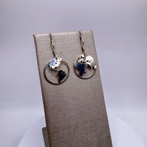 Signed WB Silver Tone Earth Globe Dangle Earrings 3/4”